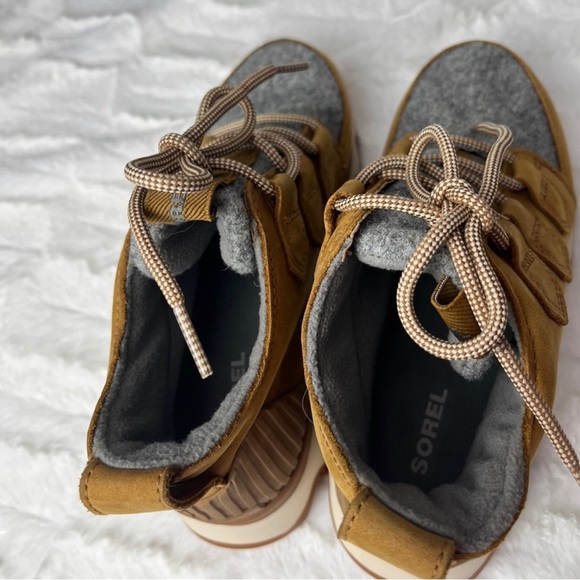 SOREL Women’s  KINETIC CARIBOU Waterproof Boot Size 5 - Picture 8 of 14